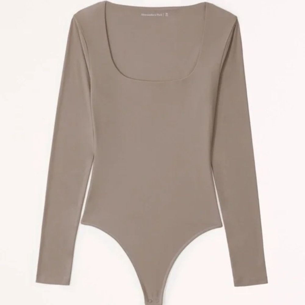 New Abercrombie Soft Matte Seamless Long-Sleeve Squareneck Bodysuit XS, Taupe